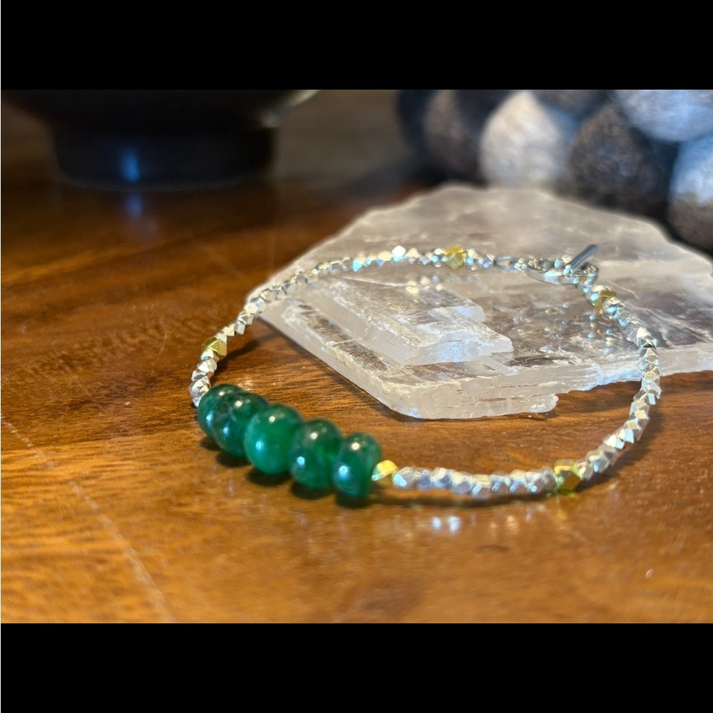 Genuine Emerald Rondelle & Silver Faceted Bead Bracelet Delicate Handmade - Picture 6 of 11
